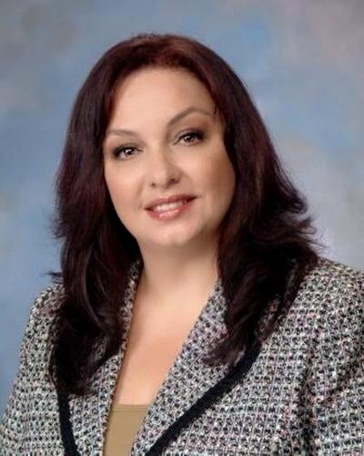 Zoey Tolu, Real Estate Salesperson in San Mateo, Masters