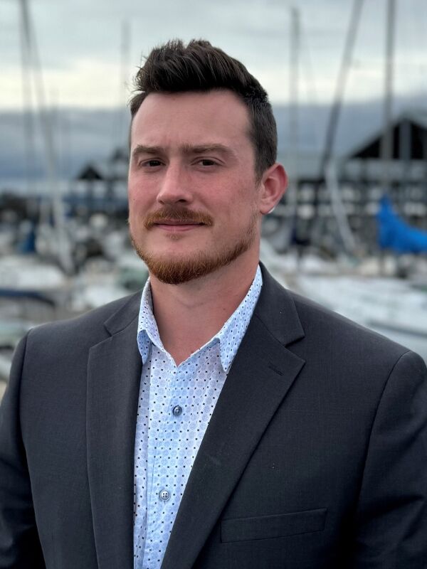 Zach Evans, Real Estate Broker in Shoreline, Windermere