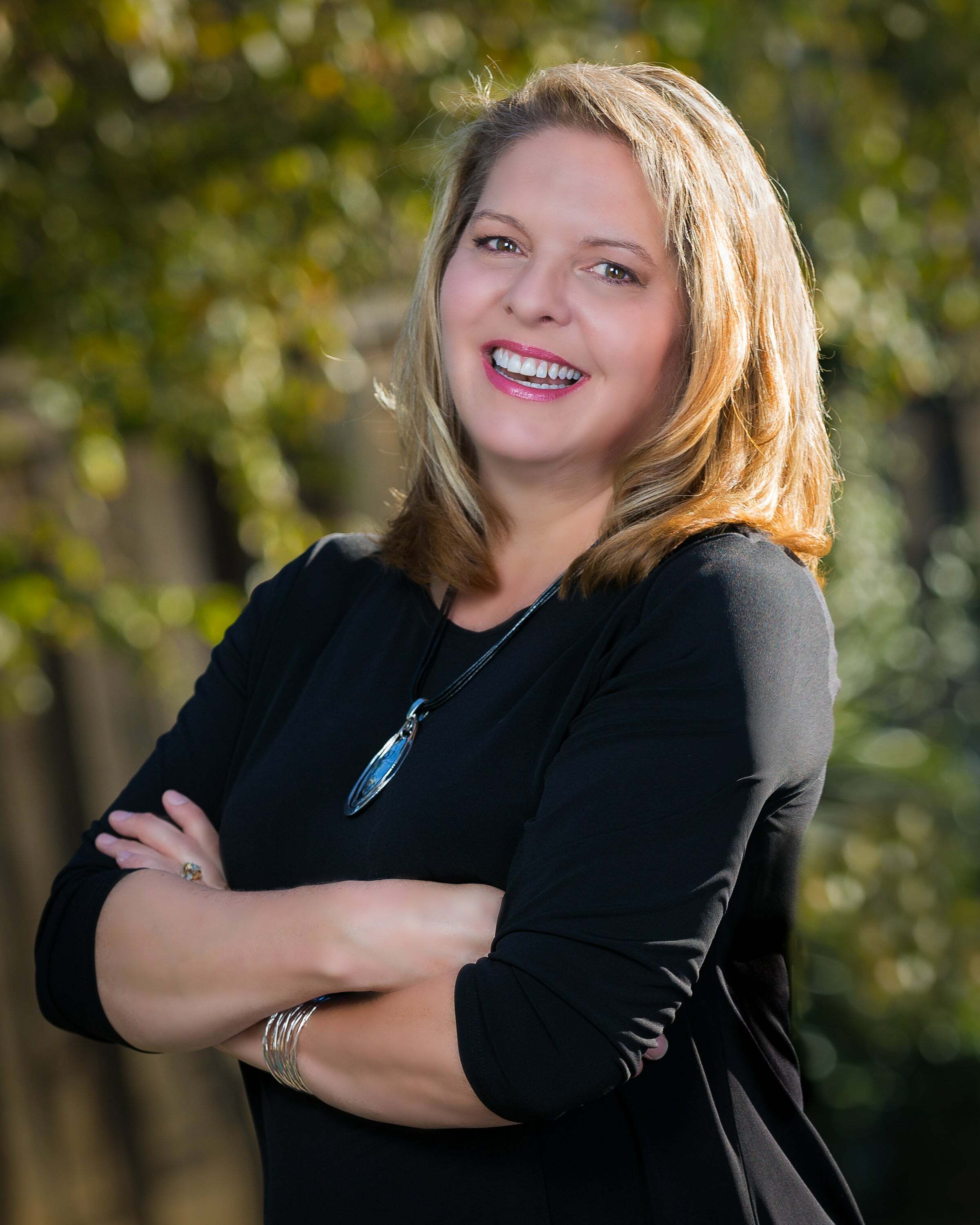 Lori Agon, Real Estate Salesperson in Yucaipa, Kivett-Teeters Associates
