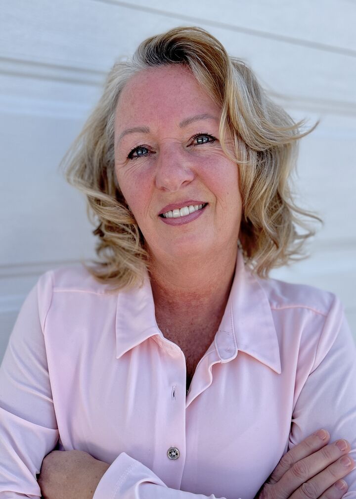 Lisa McWeeney CENTURY 21 Blue Sky Region Realty Inc. Brokerage CENTURY 21 Canada