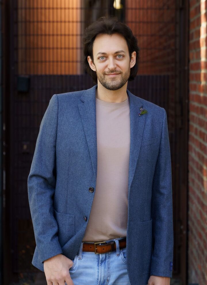 Jason W. Schweizer,  in Seattle, Windermere
