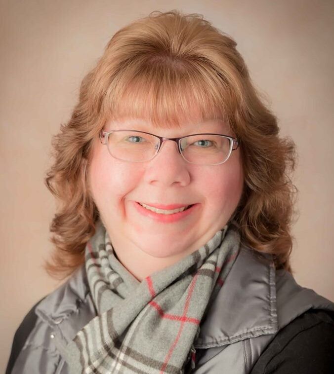 Renee Brandt, Real Estate Salesperson in Schofield, Action