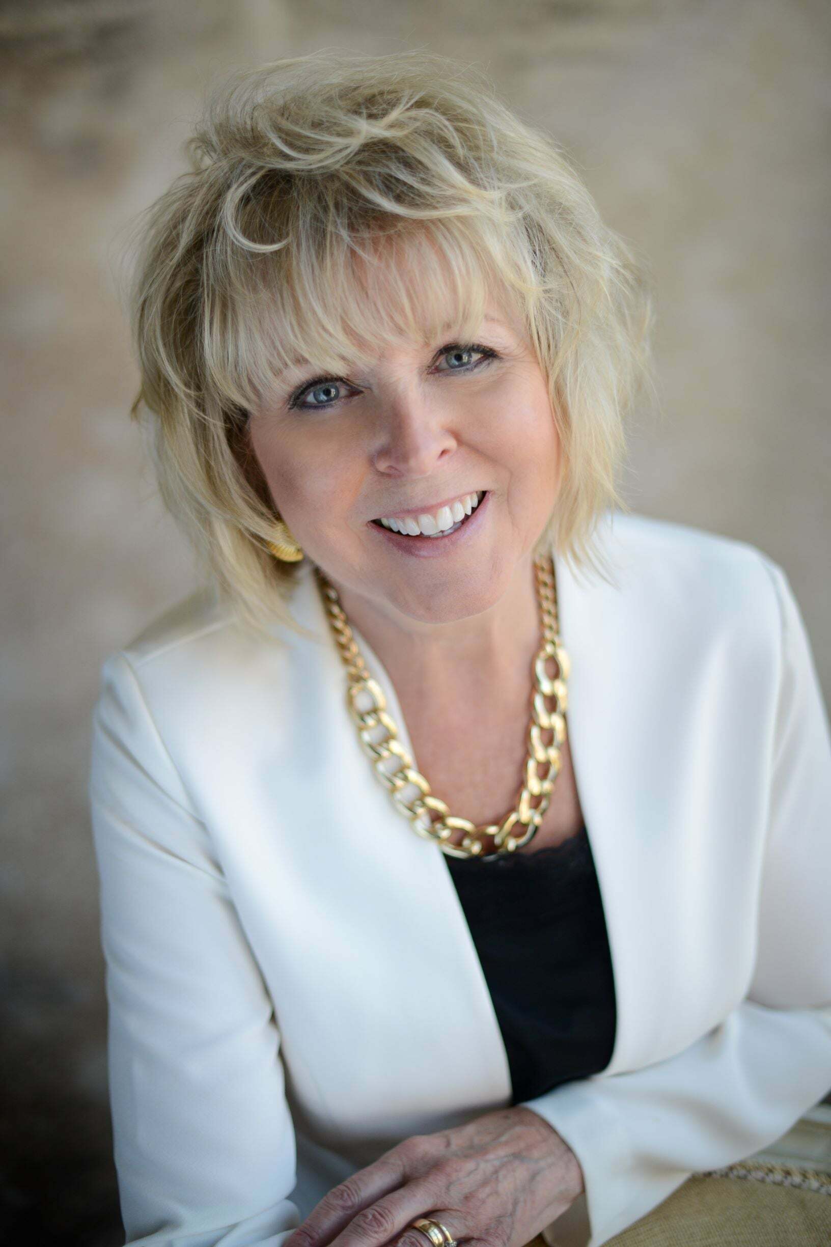 Cathy Roberts, Real Estate Salesperson in Greenfield, Cohn & Company ERA Powered