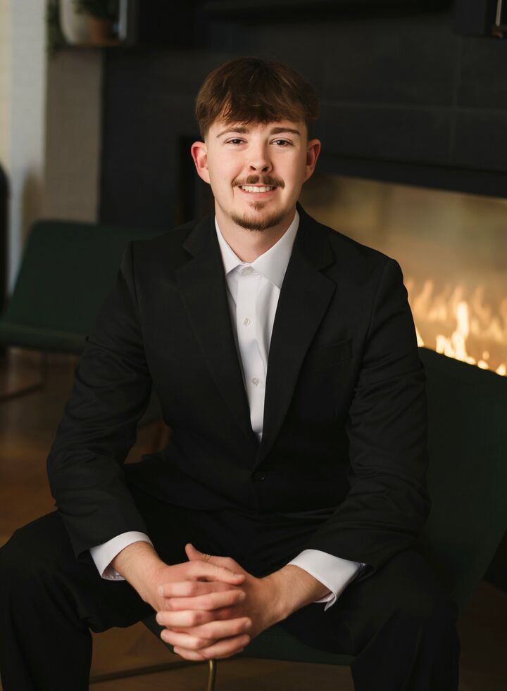 Grant Abbott, Real Estate Salesperson in Elkhorn, The Good Life Group