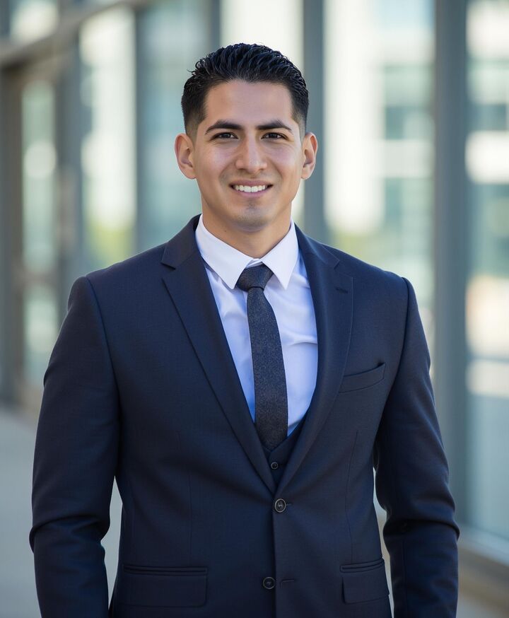 Bolivar Bravo, Real Estate Broker in Torrance, Coastal Properties