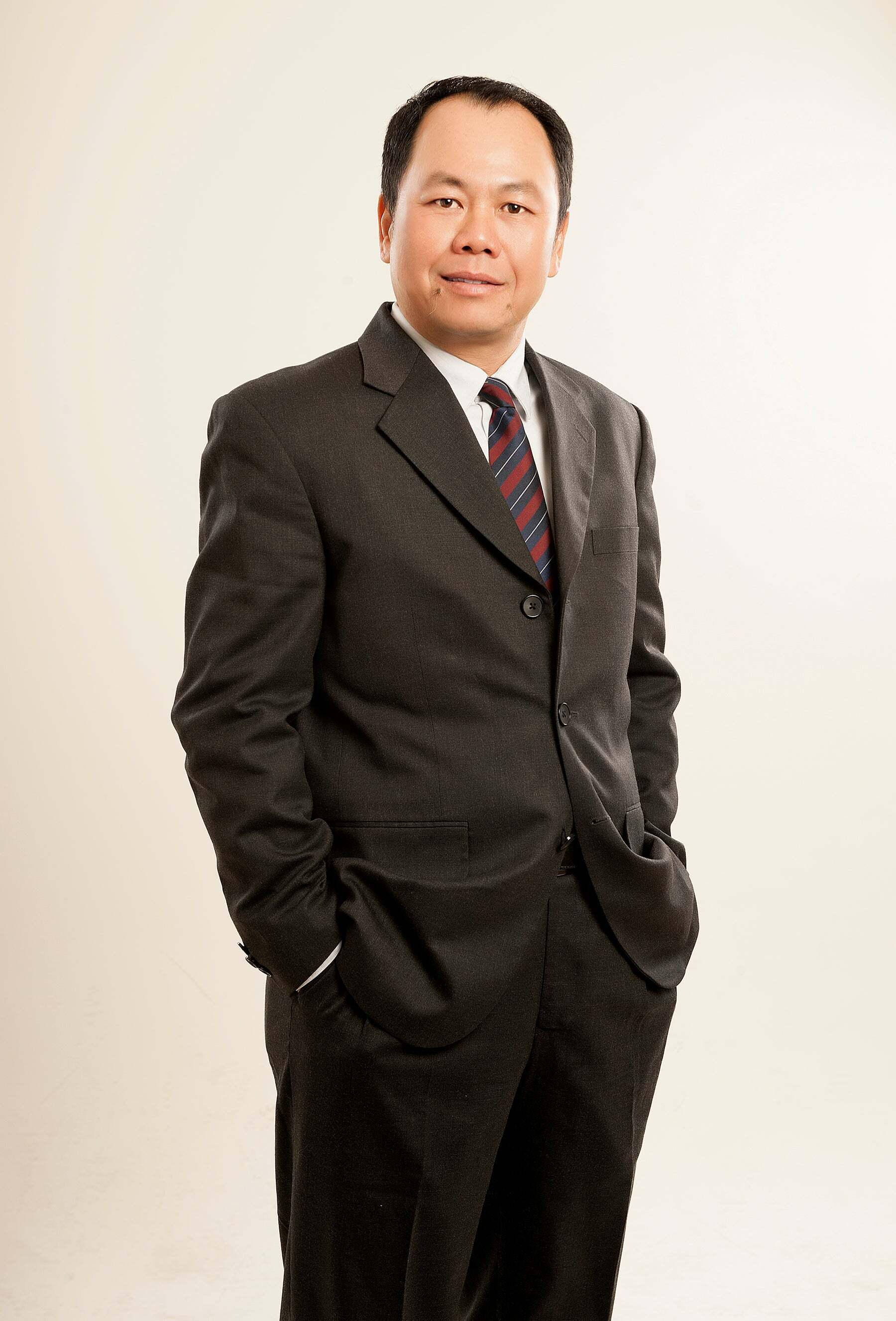 Zhen Lin, Real Estate Salesperson in San Francisco, Real Estate Alliance