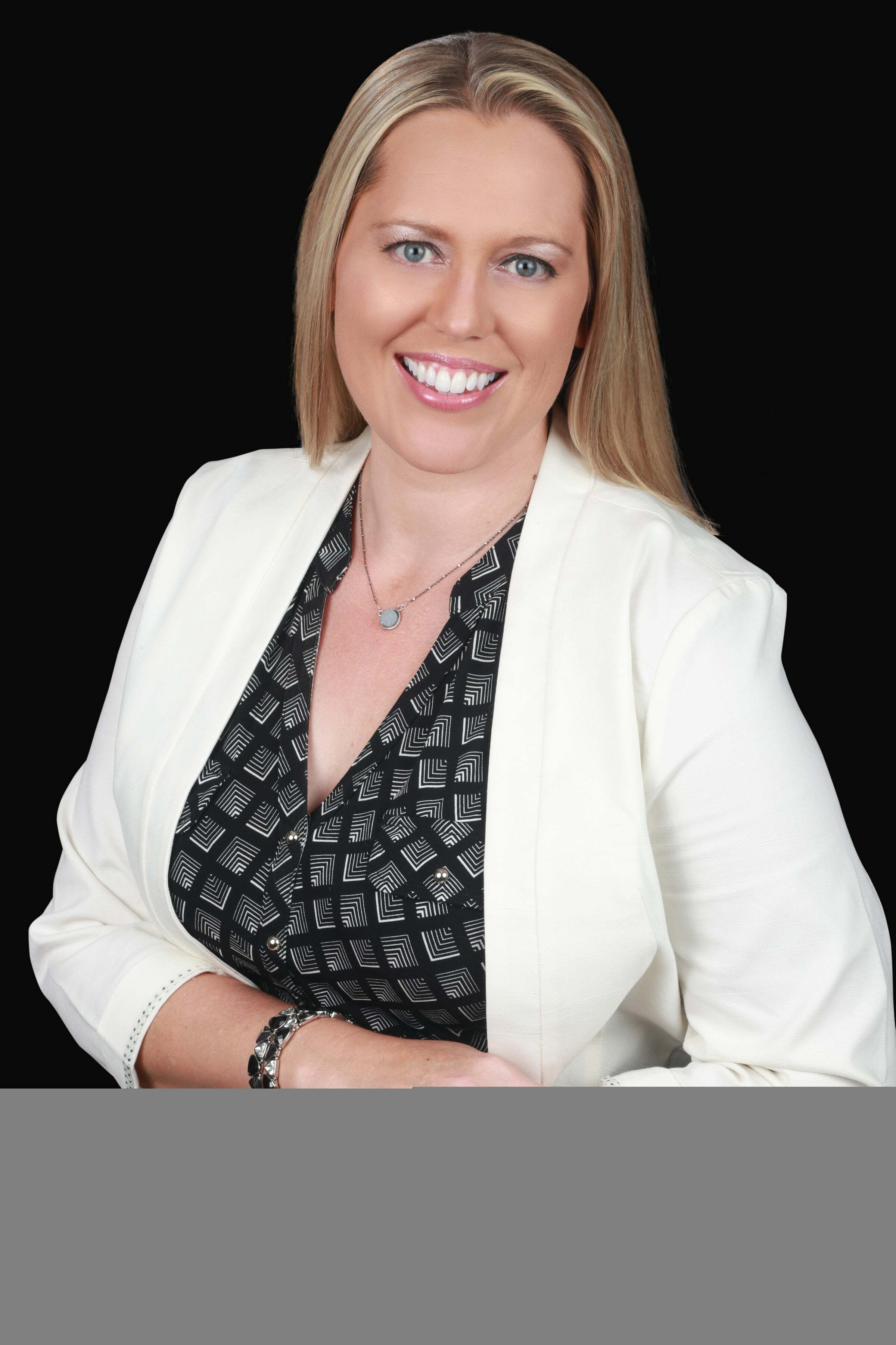 Kelli Brindley, Real Estate Salesperson in Prescott, BloomTree Realty