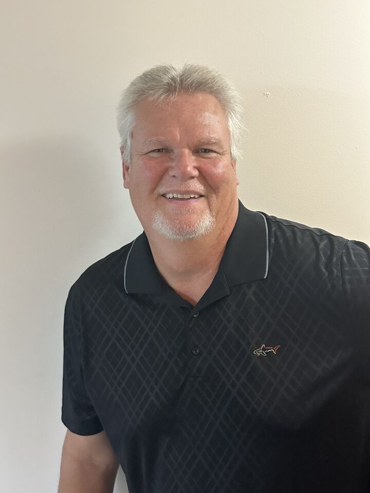 Frank Willis, Real Estate Salesperson in Hillsdale, Affiliated