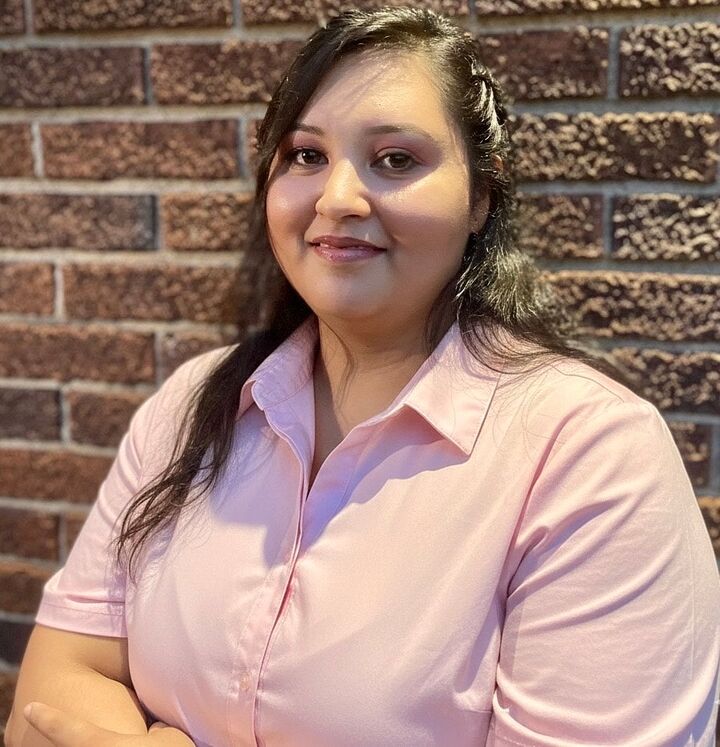 Rosa Munozcano, Real Estate Broker in Bloomington, Quest