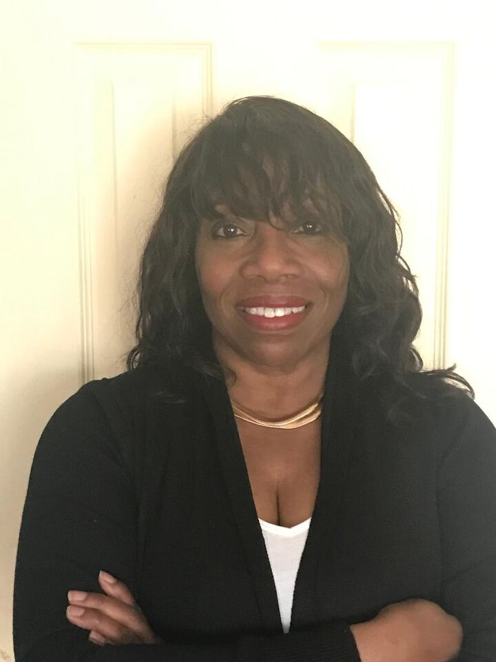 Roslyn Richards, Real Estate Salesperson in Brick, Solid Gold Realty