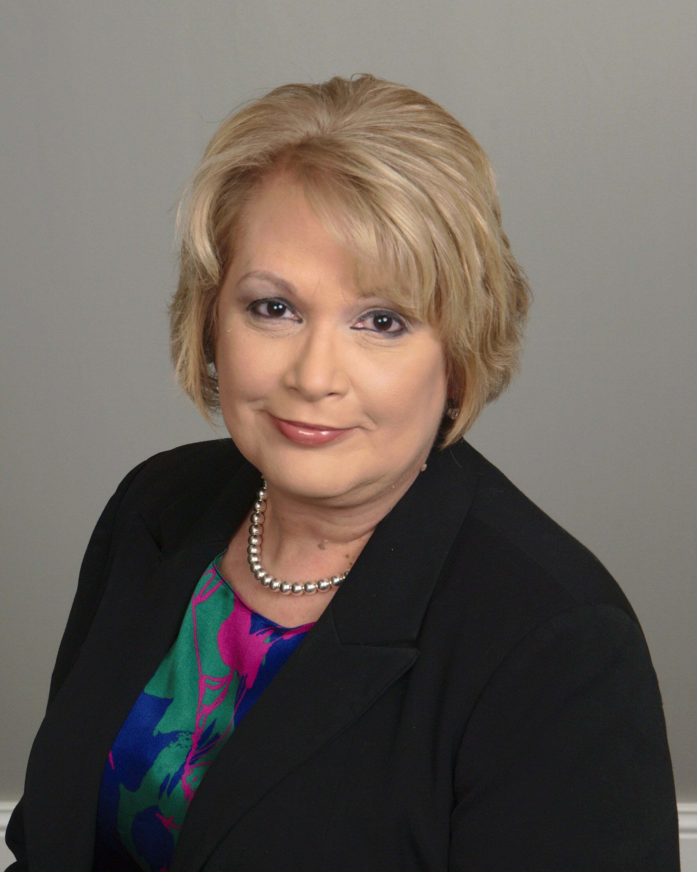 Connie Brown, Real Estate Salesperson in Chattanooga, Pryor Realty, Inc.