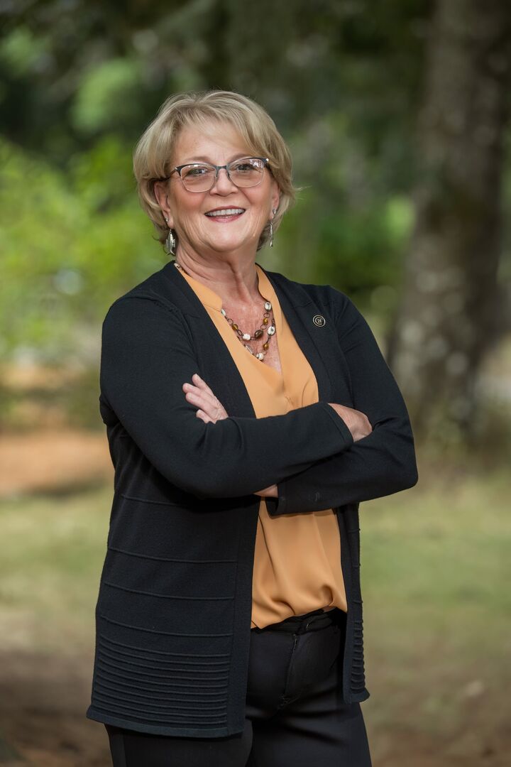 Terri Boughton, Real Estate Broker in Clackamas, North Homes Realty
