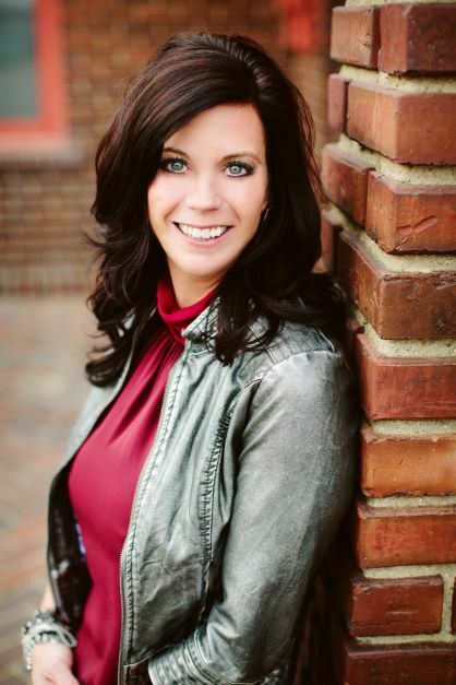 Shanel Effertz, Real Estate Salesperson in Minot, Morrison Realty