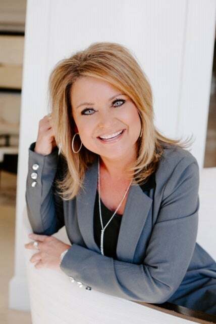 Andrea Ehrmantraut, Real Estate Salesperson in Midland, Signature Realty