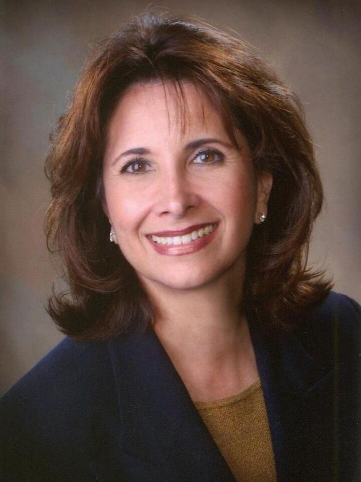 Lauretta Fogg, Real Estate Salesperson in Gainesville, M.M. Parrish Realtors