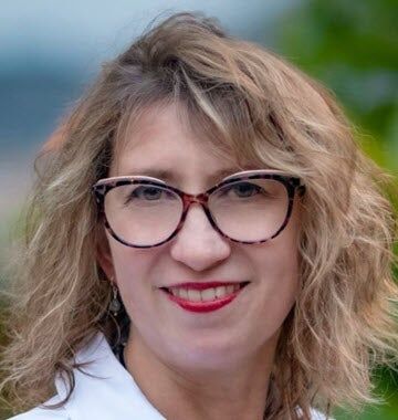 Annamarie Platt-Miller, Associate Real Estate Broker in McHenry, North East