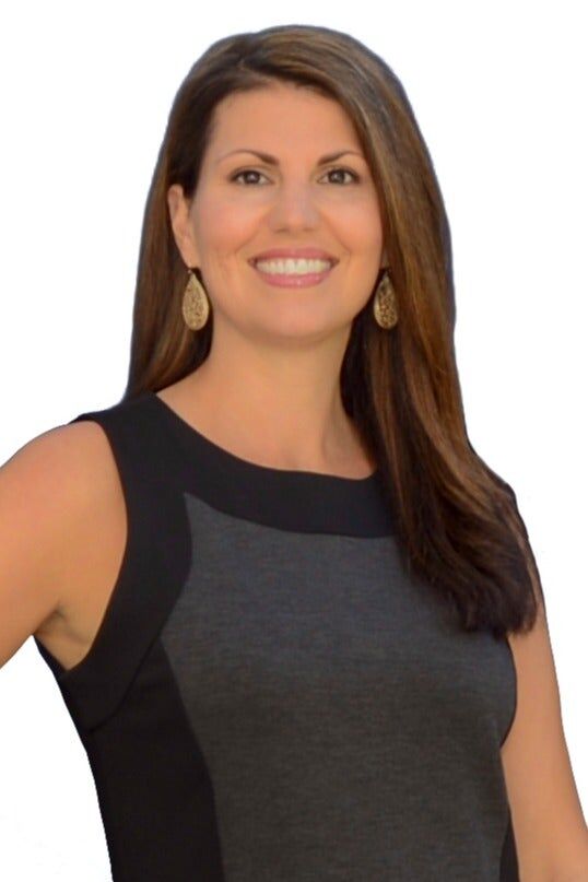 Erinn Holdaas, Associate Real Estate Broker in Federal Way, Danforth