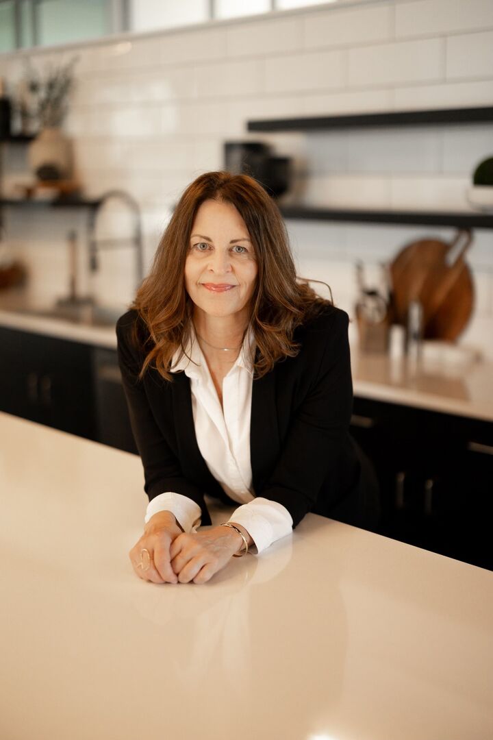 Kim Barnett,  in Billings, The Brokers