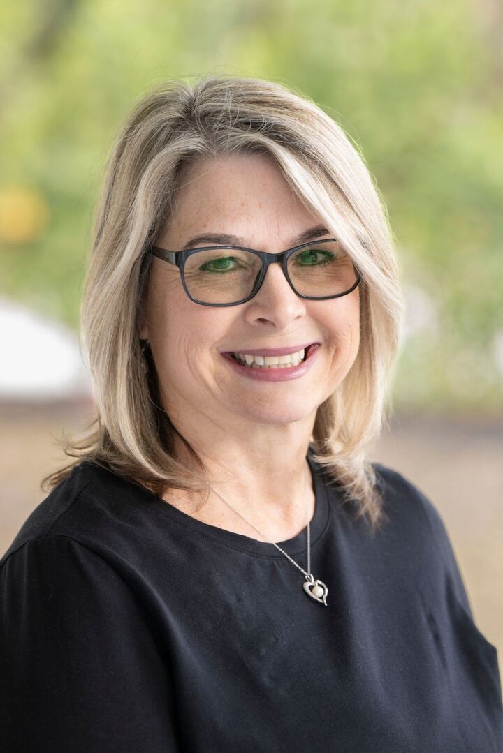 Lisa Webb,  in Palm City, Move With Us