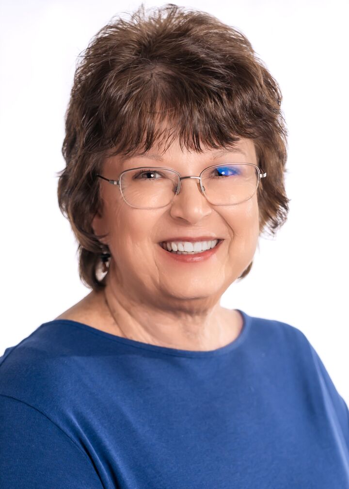 Jo Duff, Real Estate Salesperson in Cape Girardeau, Premiere Realty