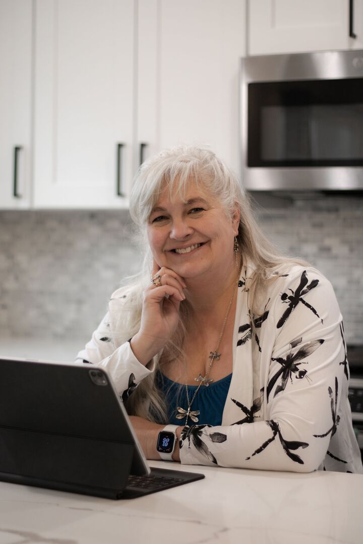 Cindy Wolfe, Real Estate Salesperson in Wasilla, Dream Makers