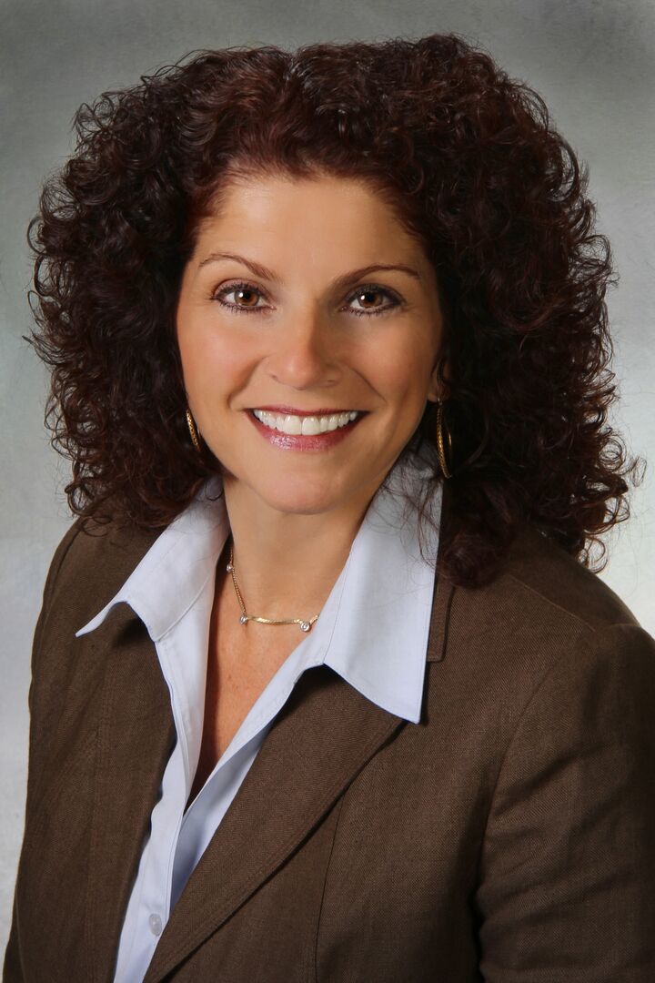 Joanne Kline,  in Babylon, Realty Connect