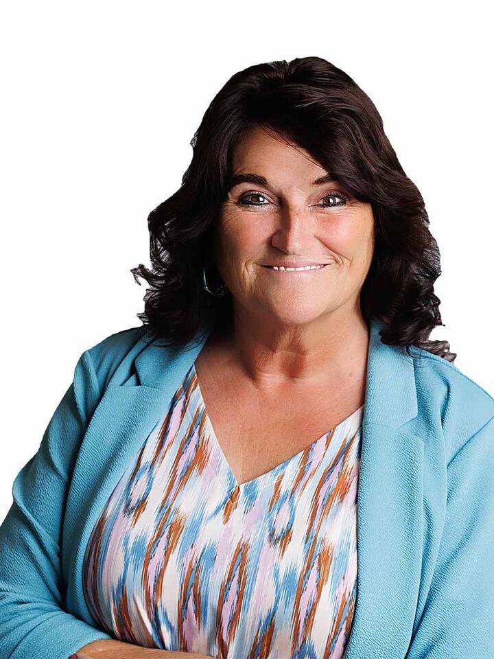 Teresa Brown, Real Estate Salesperson in Spring Green, Affiliated