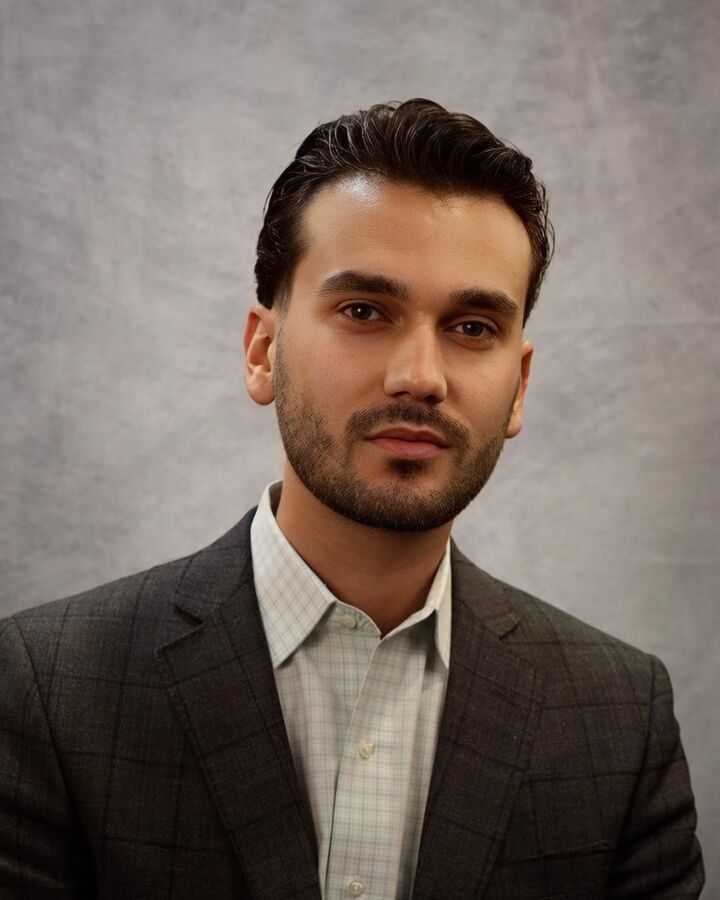 Marjo Uldedaj,  in Rochester, Professionals