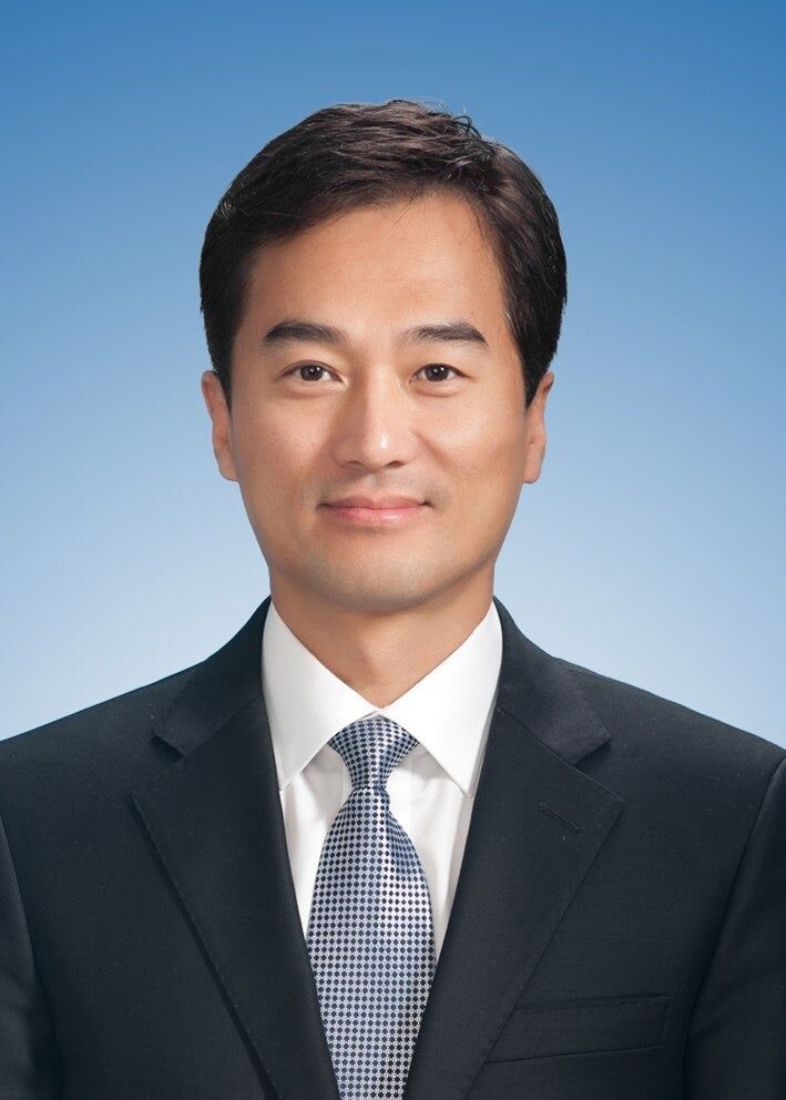 David Song Hicks, Real Estate Salesperson in Irvine, Platinum Properties