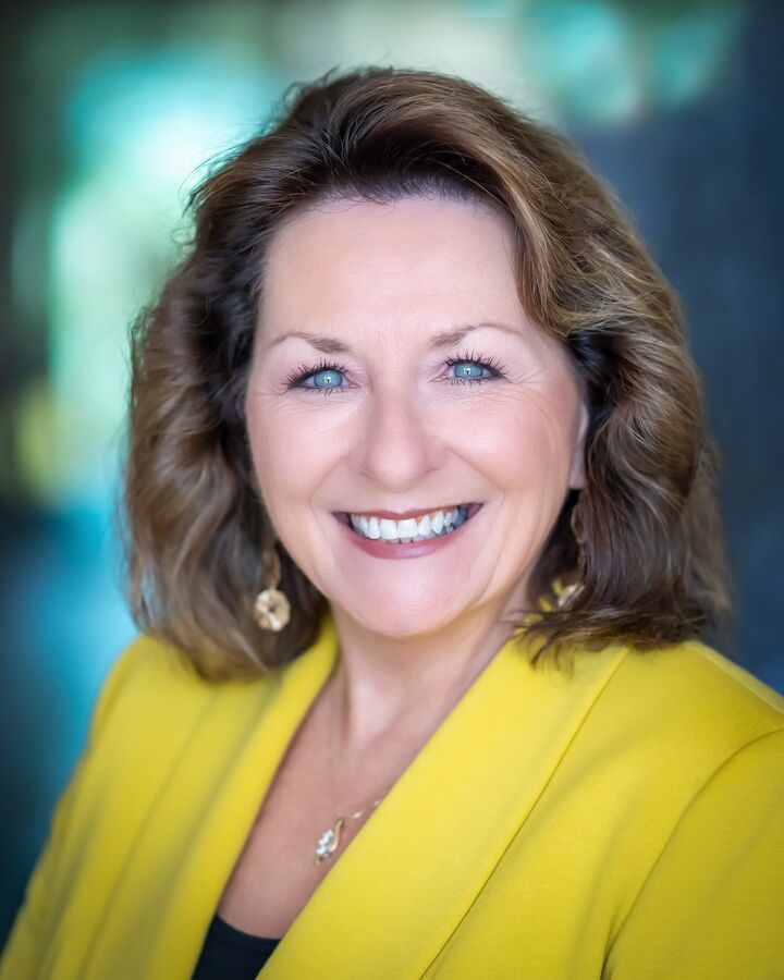 Donna Gannon, Real Estate Salesperson in Amelia Island, Miller Elite