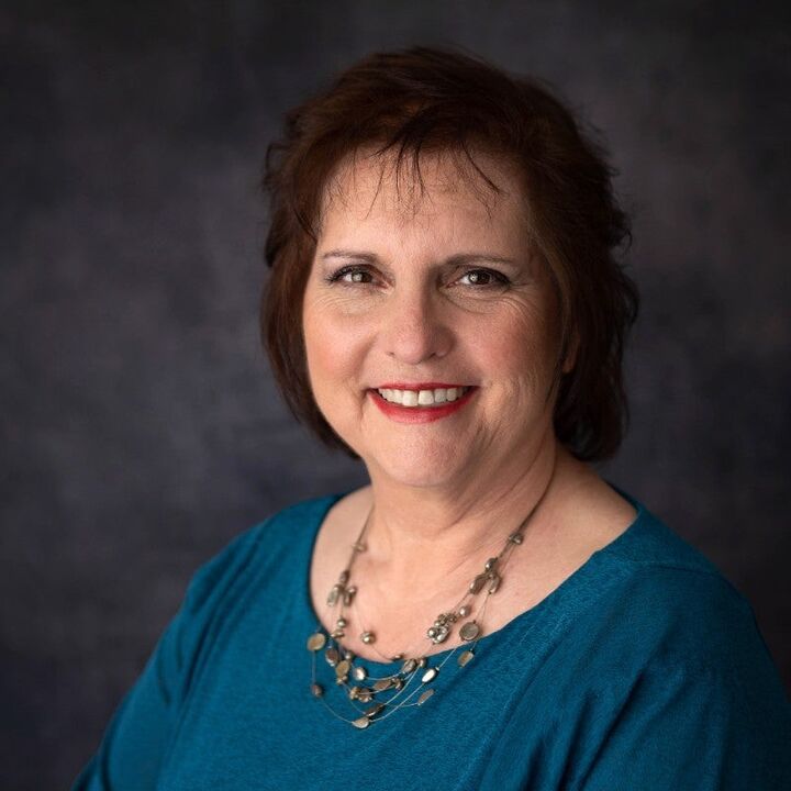 Martina Singleman,  in Hauppauge, Realty Connect