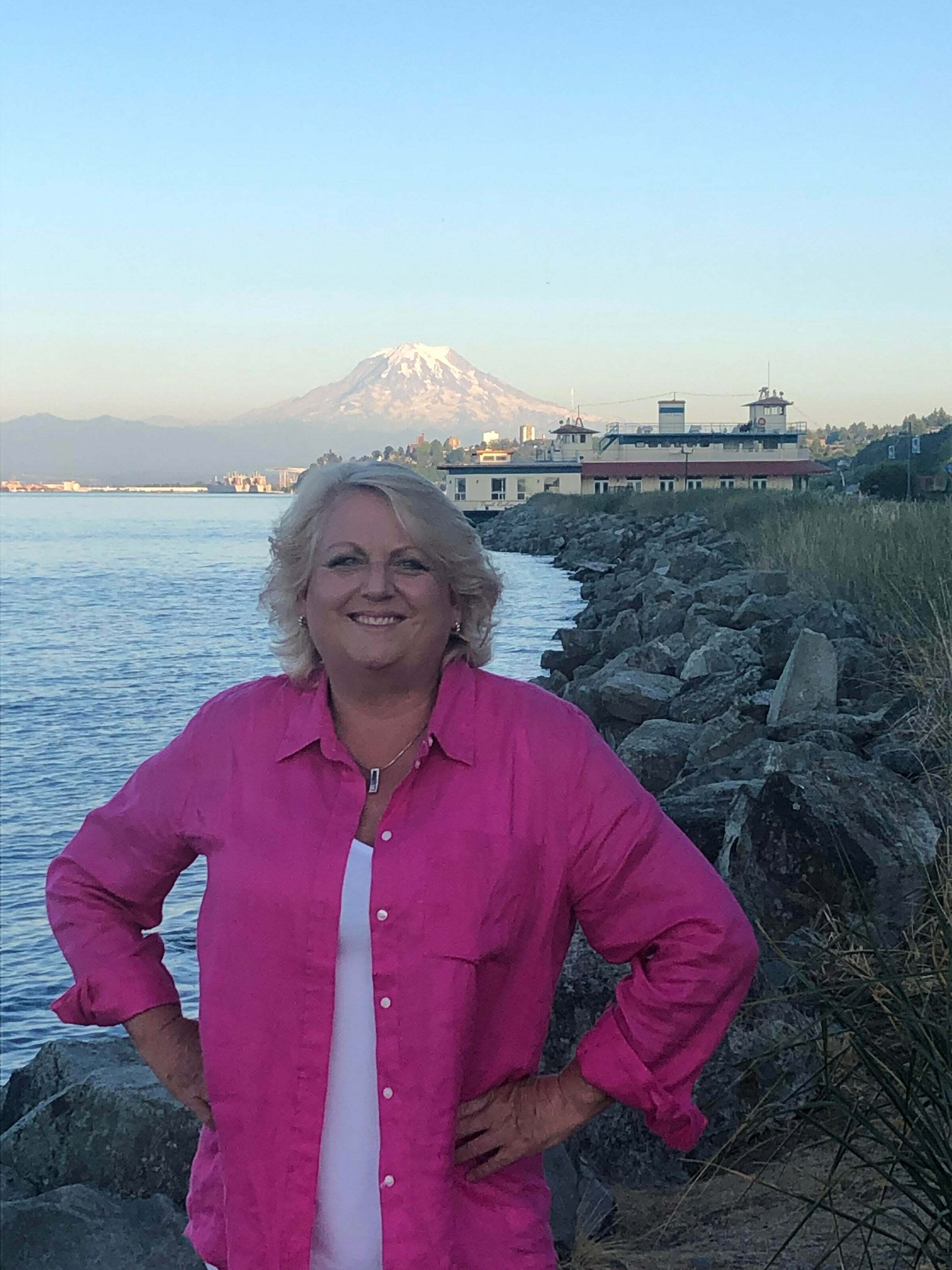 Merrie Farley, Real Estate Broker in Tacoma, North Homes Realty