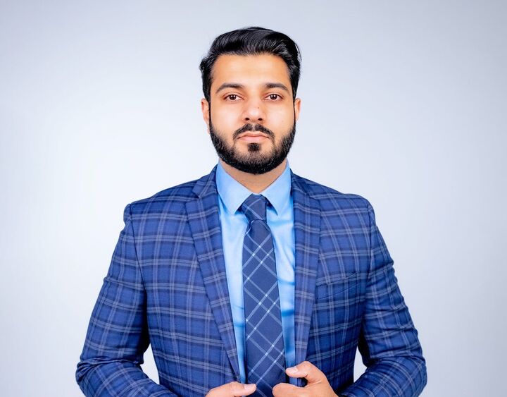 Rmit Sharma,  in Woodbury, Realty Connect