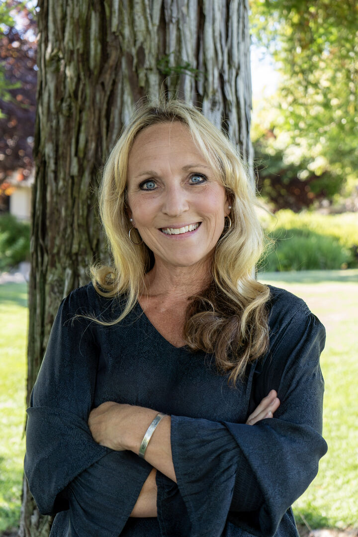 Carrie McGarry,  in Auburn, Windermere