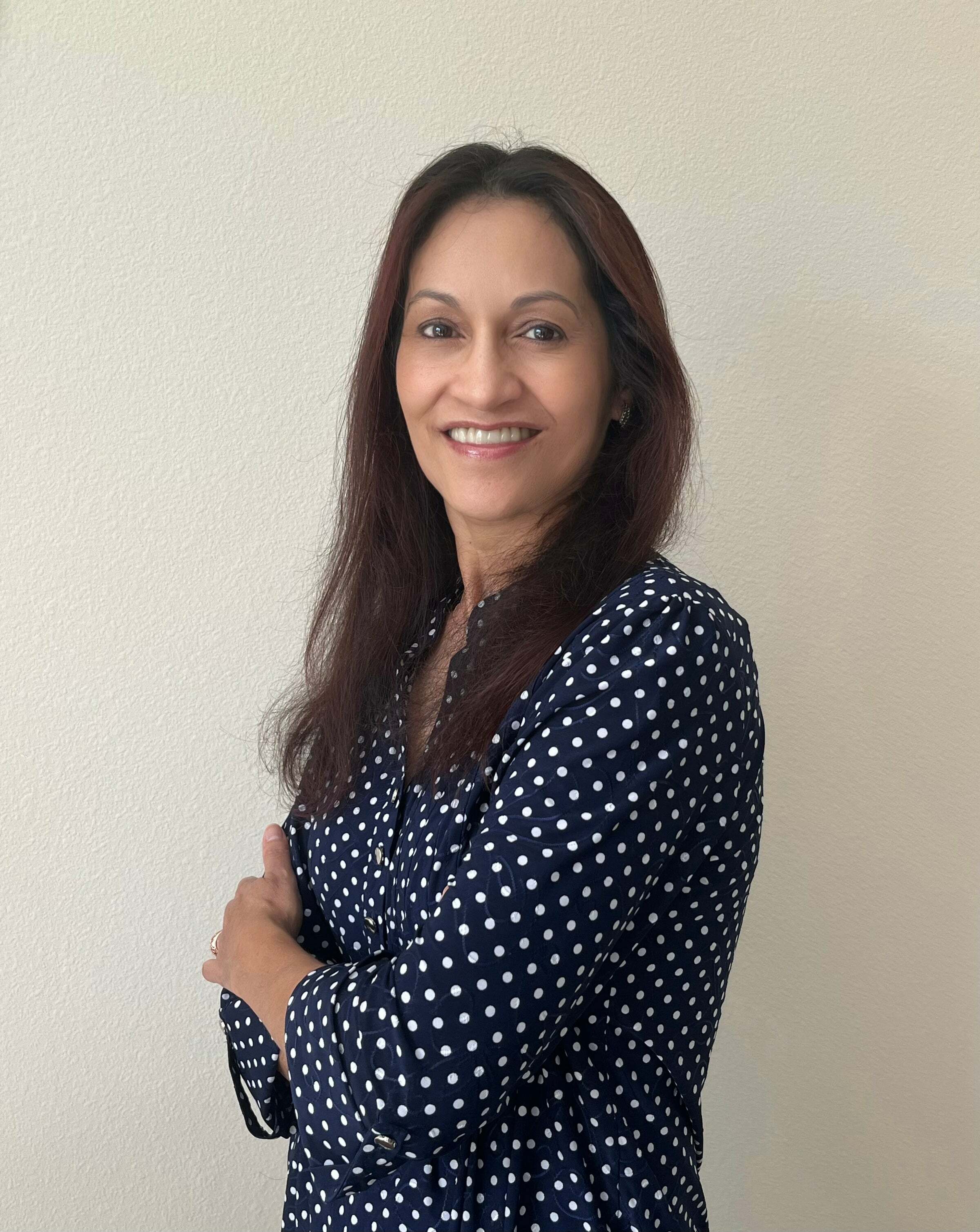 Esther Teodorescu, Real Estate Salesperson in Windermere, Carioti