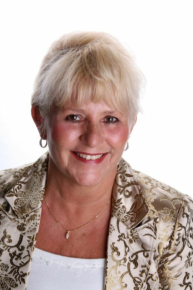 Marilyn Clay, Real Estate Salesperson in Mesa, S.J. Fowler