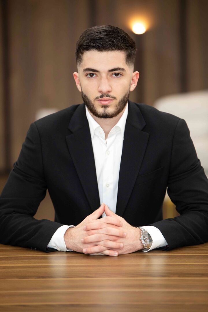 Yura Sarukhanyan, Sales Associate in Glendale, Hallmark Realty
