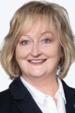 Cindy Barnes, Affiliate Broker in Shelbyville, Southern Realty