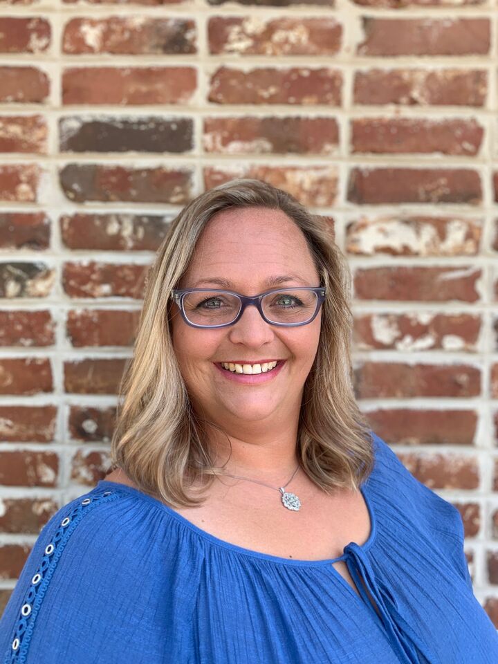 Syntha Johnson, Real Estate Salesperson in Amelia Island, Miller Elite