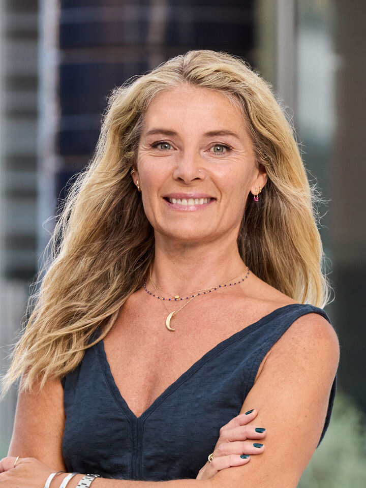 Lisa Davis, Real Estate Salesperson in New York, Corcoran Group
