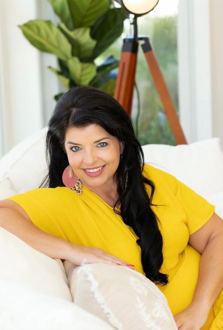 Celeste Dobbins, Real Estate Salesperson in Chattanooga, Signature Brokers