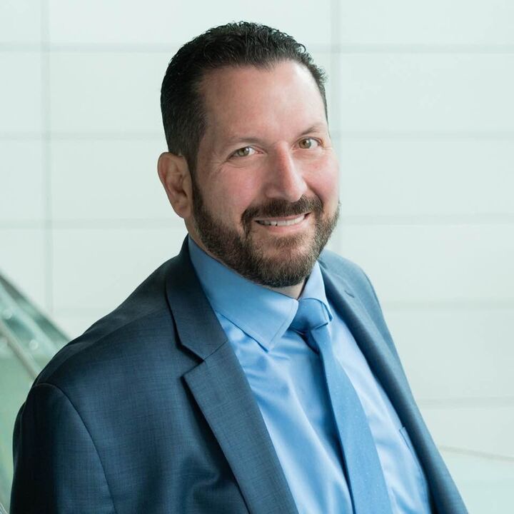 William (Bill) Roche,  in Woodbury, Realty Connect