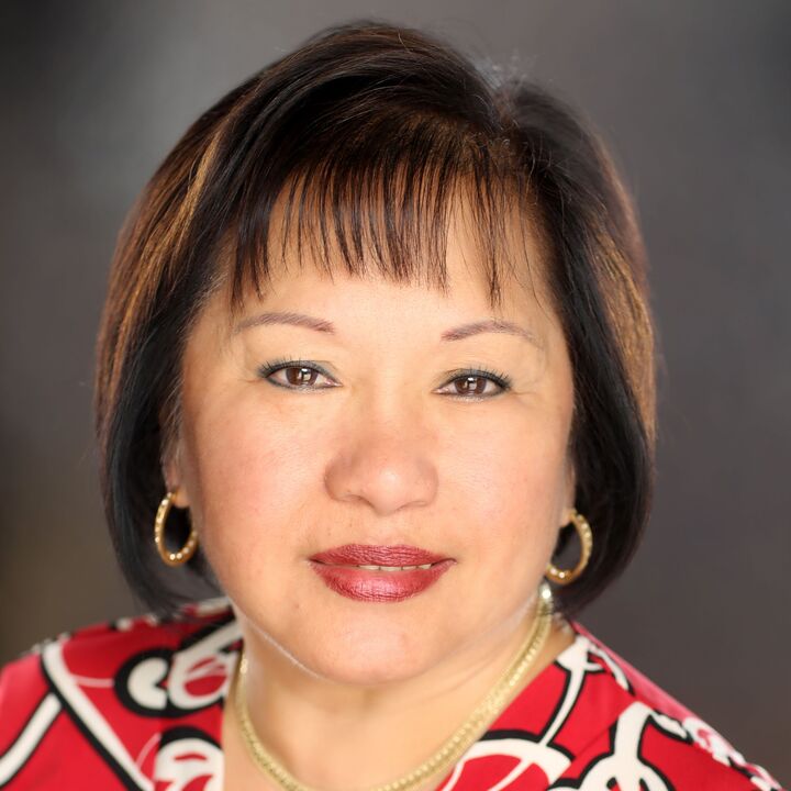 Sylvia Asunción Cunanan, Real Estate Salesperson in Simi Valley, Town Center