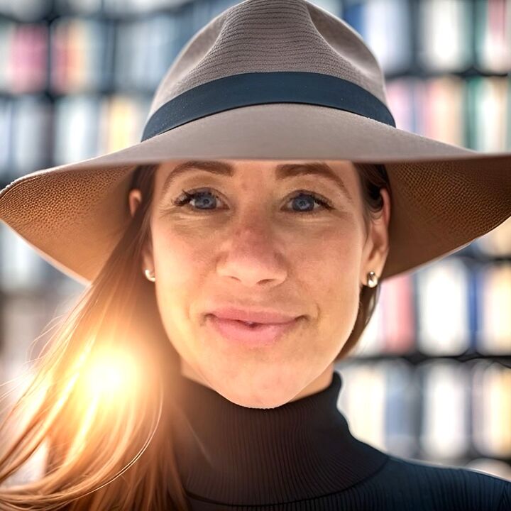 Kristine LeRoss,  in Bellevue, Windermere