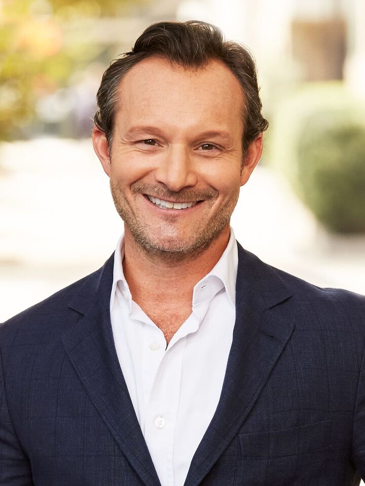 Douglas Albert, Real Estate Broker in New York, Corcoran Group