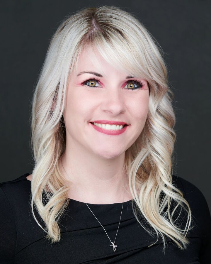 Erika Bradley, Real Estate Broker in Hendersonville, Mountain Lifestyles