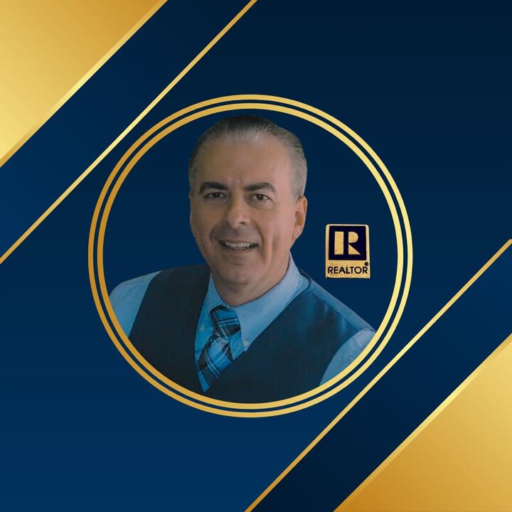 Ruben Girona,  in Hauppauge, Realty Connect