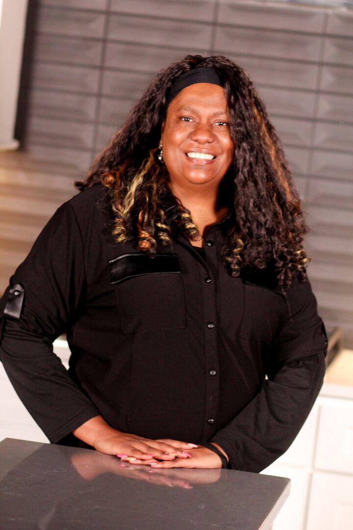 Jennifer Jackson, Real Estate Broker in Greensboro, Paracle