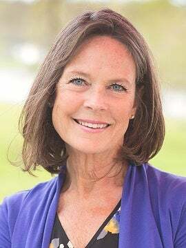 Maysie Raine, Associate Real Estate Broker in Janesville, Affiliated