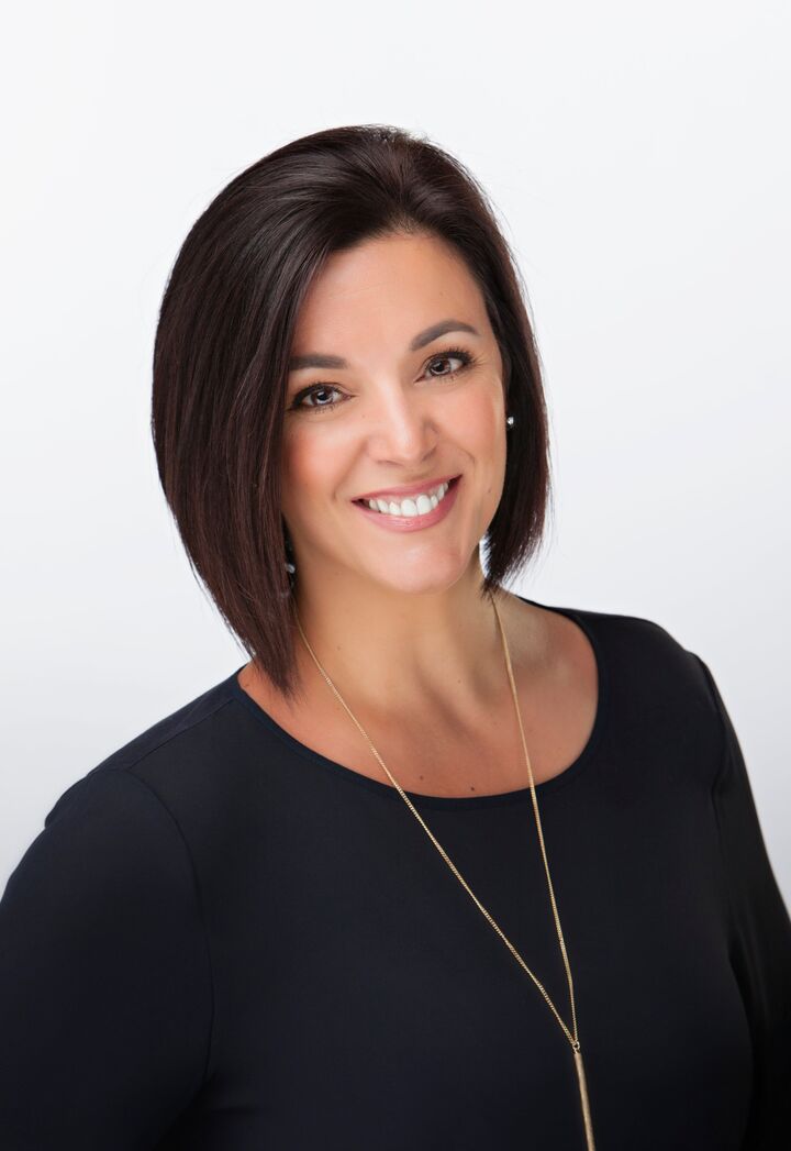 Carla Criscuolo, Associate Real Estate Broker in Fredericksburg, Elite